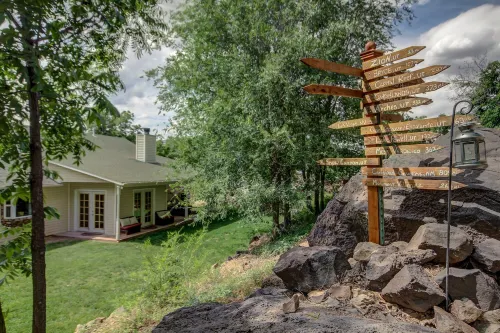 Pecan Point by Kabino Mountain Trail Access Foosball Table Private Yard Firepit WiFi Grill