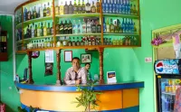 Duna Tapari Restaurant & Guest House - parking