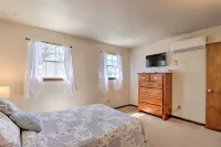 2 Mi to Dtwn Allentown Shops and Eats! Cozy Home - Bãi đậu xe