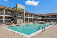SureStay Plus by Best Western Beaumont - Pools