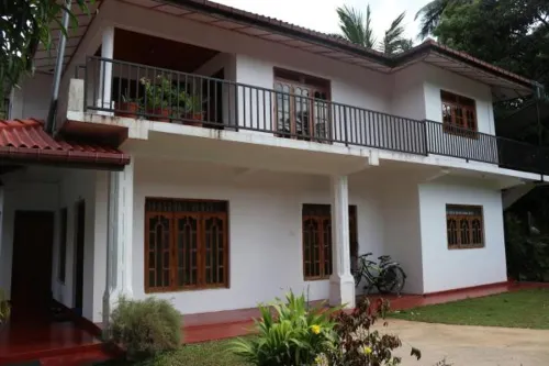 Rainbow Tourist Rest - Homestays
