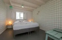 Apartment in Vrouwenpolder Near the Beach