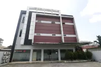 RedDoorz @ Jalan Krakatau Medan Hotels in Tegal Rejo