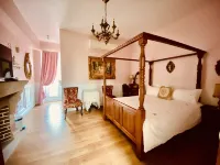 Chateau De France Bed & Breakfast Hotel di Yilan