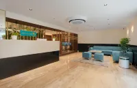 44 Oasis
