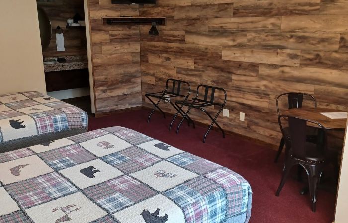 Northwoods Motel