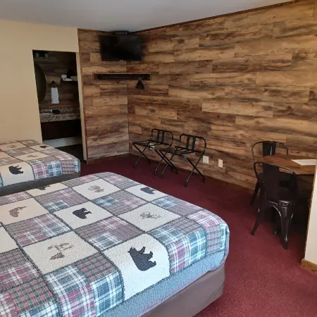 Northwoods Motel