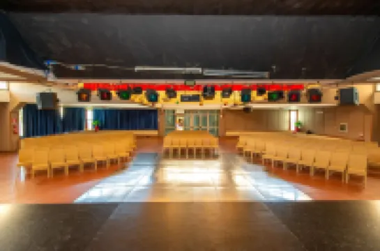 阿利庫迪島 M 俱樂部