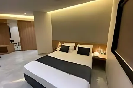 Hotel Cvr Grand Отели рядом с достопримечательностью «Masjid Madina Munawwara»