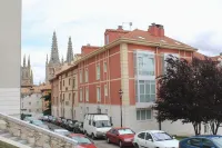 Apartamentos El Cid Hotels in Burgos