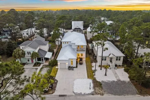 Juan Fine Day by Avantstay Sleeps 18 Heated Pool + Golf Cart