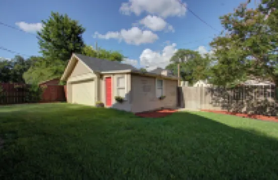 Walnut Manor - Business Casual - Families Welcome