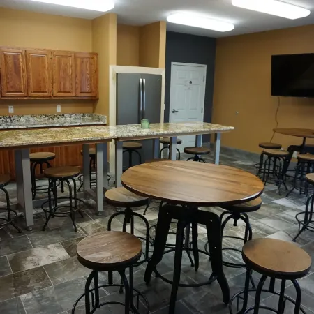 River Hills Hotel- Mankato
