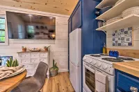 Romantic Broken Bow Cabin w/ Jacuzzi & Fire Pit! -  Appartamenti vacanze
