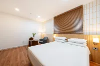 Mokpo  City Hotel - Pools