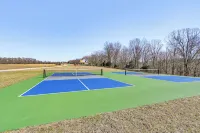 14 Mi to Mammoth Cave NP: Spacious Family Home - 3-Star