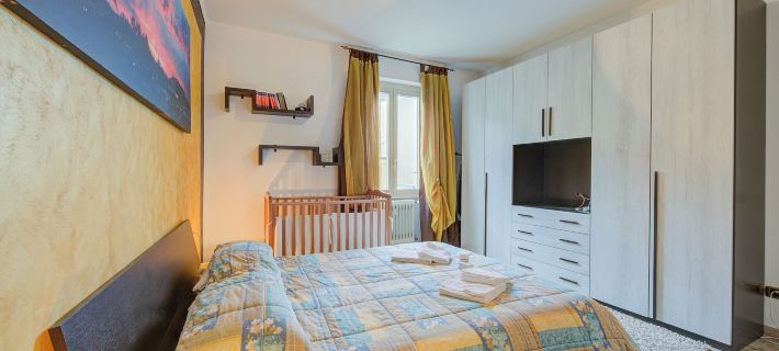 Silvy Apt Salò | Charming & Near Center - Happy Rentals Hotels in Salo