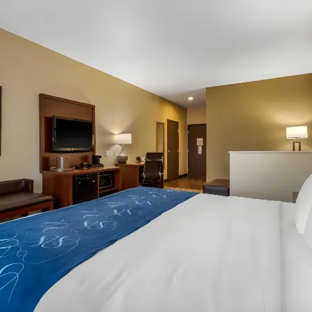 Comfort Suites