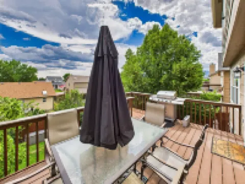 Airport Dream! 4 Bdrm Sleeps 10! Luxury Beds For Great Sleep! Park & Pickleball