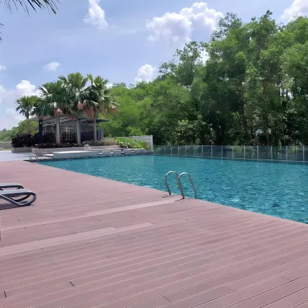 Luxe Suites at Skyloft Отели рядом с достопримечательностью «Торговый центр Перлинг»