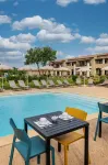 Mas de La Senancole Hotels in Oppède