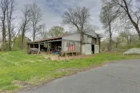 Pet-Friendly Grand Pine Bush Retreat on 2 Acres!