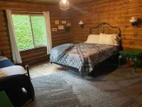 6-bedroom cabin just 2 miles from Mohican River