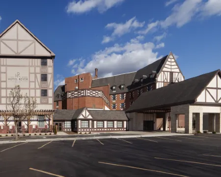 ホテル ロイヤー アーバナ シャンペーン タペストリー コレクション by ヒルトン シャンペーンのホテル