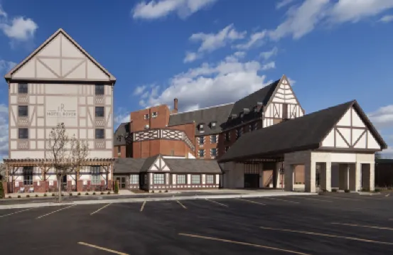 Hotel Royer Urbana Champaign, Tapestry Collection by Hilton Hotels in 