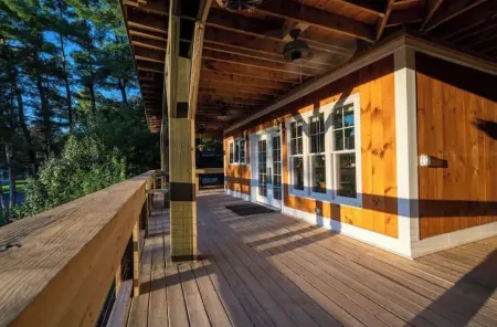 Elmhurst House/ Town-House - Gnd Floor - 3Bd Catskill Mtn View