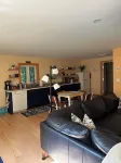Cozy guest house with beach rights on quiet Highland Lake