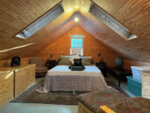 Slopes 5 Mins Away! Conditions Are Still Great! Come Enjoy! Hot Tub and More! 亨特酒店