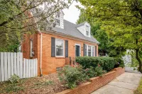 Family Friendly, Peaceful Yard, Dedicated Work Space, close to local attractions