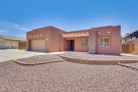 1 Mi to Golf Course: Yuma Oasis w/ Furnished Patio - 4 estrellas
