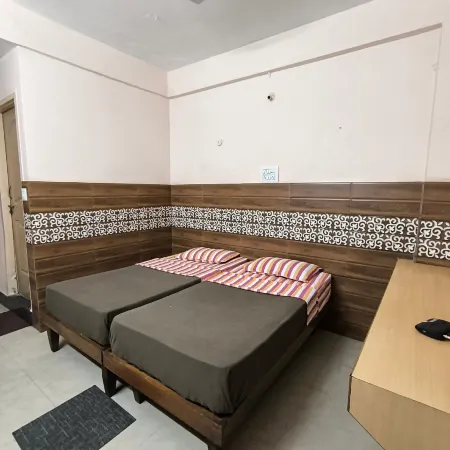 Hotel Abhiruchi Lodging