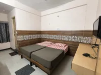 Hotel Abhiruchi Lodging