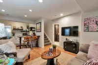 Private space with hot tub. Hotels in Roxborough Park