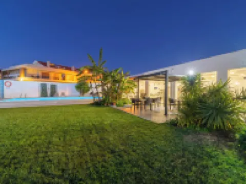 Silver Seahorse Garden Retreat Hotel di Atouguia da Baleia