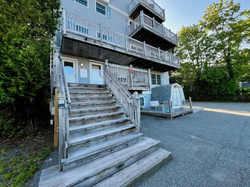 2-Bedroom Apartment in Center Southwest Harbor- "Seawall"