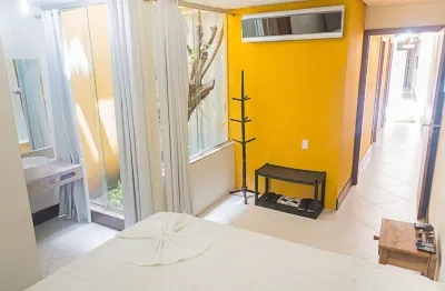 Beach House in Gamboa de Morro. de S.P.  (Almost feet in the sand) Segunda Praia附近的飯店