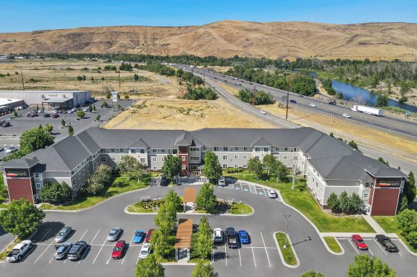Ledgestone Hotel