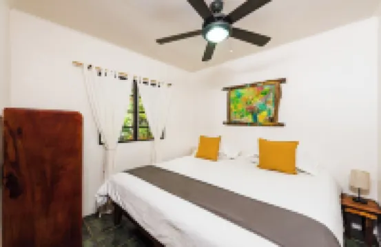 Casa Camaleon 4 ~ Beach Apartment ~ Fast WIFI ~ Complete Kitchen ~ Surf