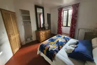 Rare product: Top-of-the-range Provencal farmhouse in the heart of the vineyards Hotel a Villedieu