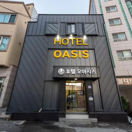 Sokcho HOTEL OASIS Отели рядом с достопримечательностью «Пляж Сокчхо»