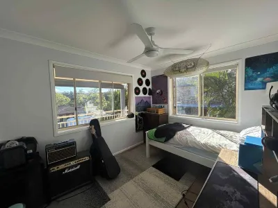 Sandy Stays - 2 minute walk to the beach. Hotels near South Solitary Island