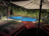 Cosy bungalow in a magnificent park فنادق في 