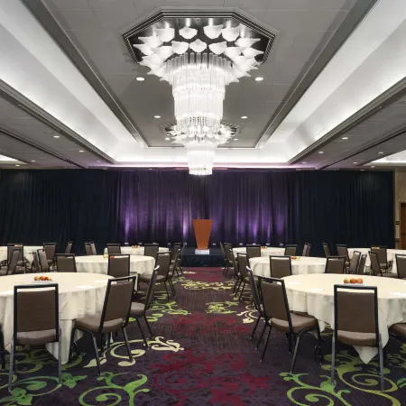 DoubleTree by Hilton Sonoma Wine Country