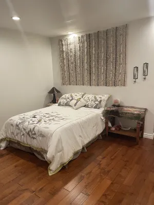 Cozy charming family home near park and Ventura Blvd! Hotels in Tarzana