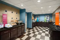 Hampton Inn & Suites Bluffton-Sun City - breakfast