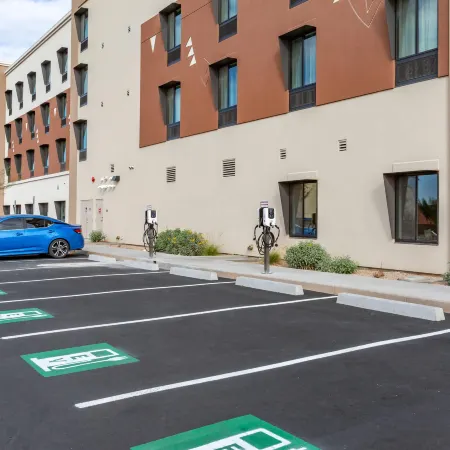 Comfort Suites Scottsdale Talking Stick Entertainment District